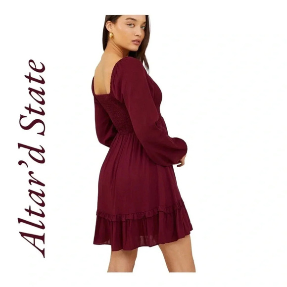 Altar'd State Maroon Red Off the shoulder Smocked Dress. Size small EUC - Picture 1 of 10